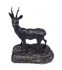 Statue Buck